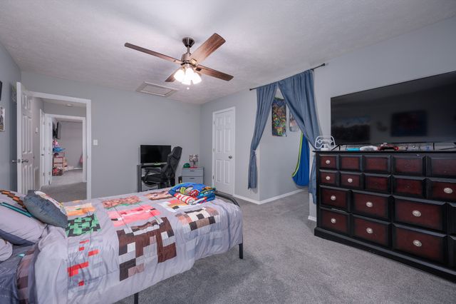 115 Pin Oaks Ln, Hohenwald, TN 38462