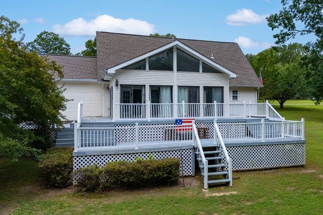 115 Pin Oaks Ln, Hohenwald, TN 38462