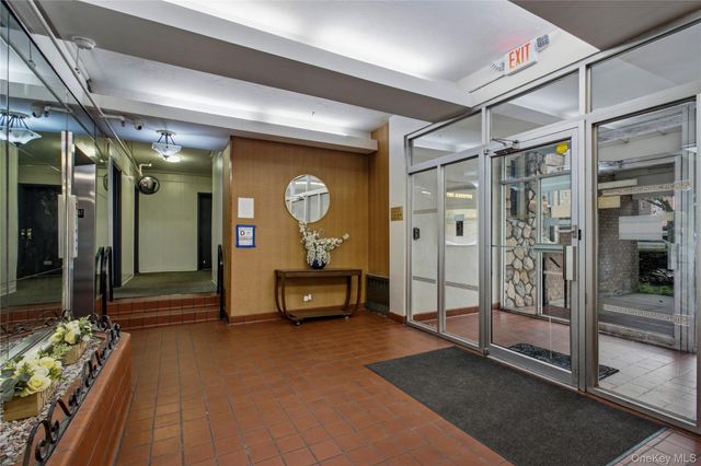74-45 Yellowstone Boulevard 4G, Rego Park, NY 11374