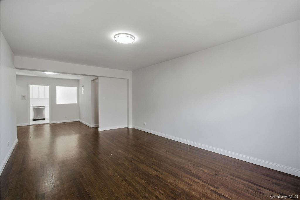 74-45 Yellowstone Boulevard 4G, Rego Park, NY 11374 — photo 3