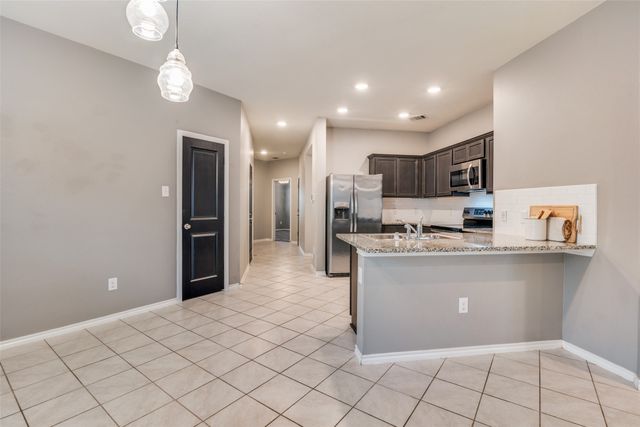 877 Darst Drive, Fate, TX 75189