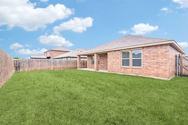 877 Darst Drive, Fate, TX 75189