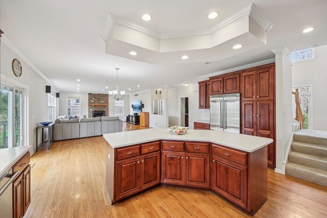 1967 N Meryls Terrace, Palatine, IL 60074