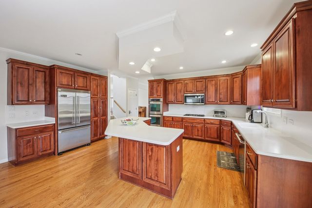 1967 N Meryls Terrace, Palatine, IL 60074