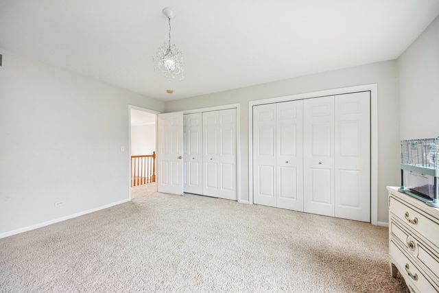 1967 N Meryls Terrace, Palatine, IL 60074