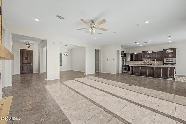 5030 S SETON Avenue, Gilbert, AZ 85298