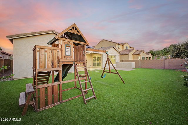 5030 S SETON Avenue, Gilbert, AZ 85298