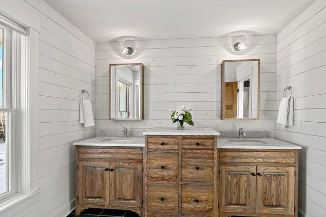 12388 Keller Avenue N, Hugo, MN 55038