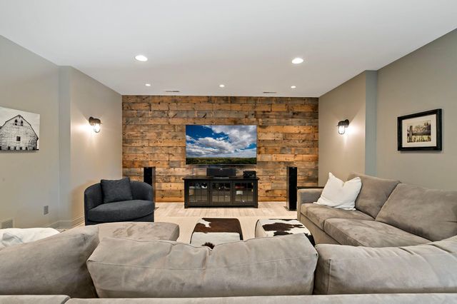 12388 Keller Avenue N, Hugo, MN 55038