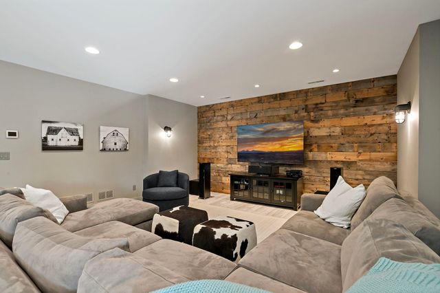 12388 Keller Avenue N, Hugo, MN 55038