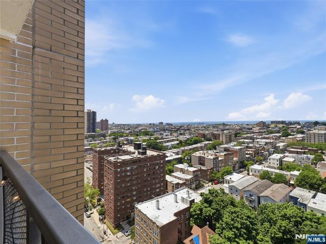 6600 Boulevard E 19H, West New York, NJ 07093