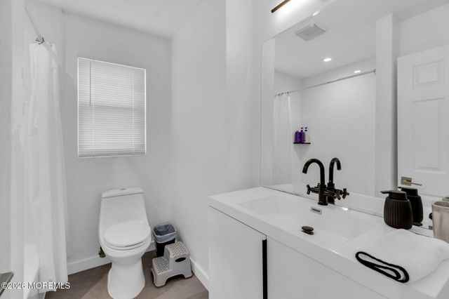 1 Deer Lane, Jackson, NJ 08527