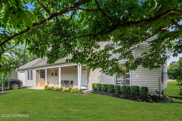 1 Deer Lane, Jackson, NJ 08527