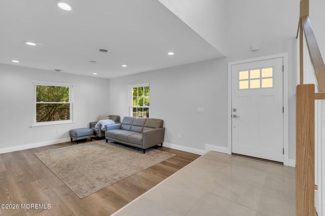 1 Deer Lane, Jackson, NJ 08527
