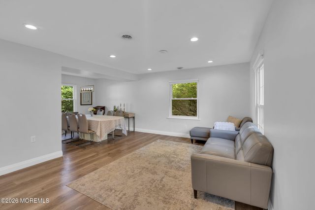 1 Deer Lane, Jackson, NJ 08527