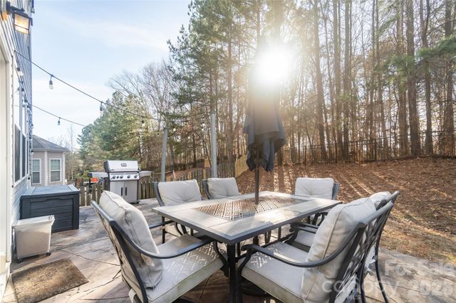 16708 Prairie Falcon Lane, Charlotte, NC 28278