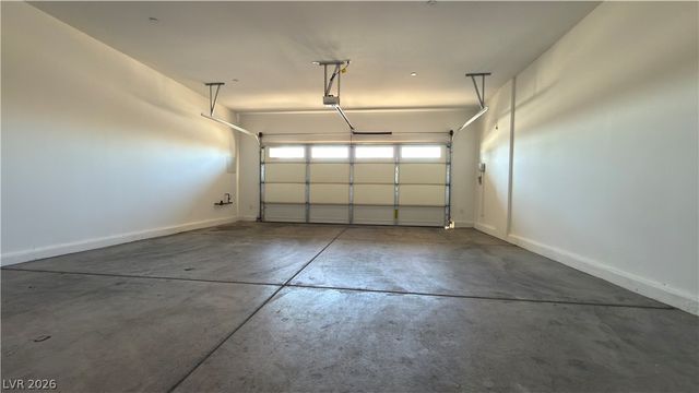 335 Cadence Vista Drive, Henderson, NV 89011