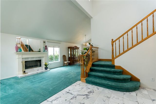 21714 Agajanian, Saugus, CA 91350