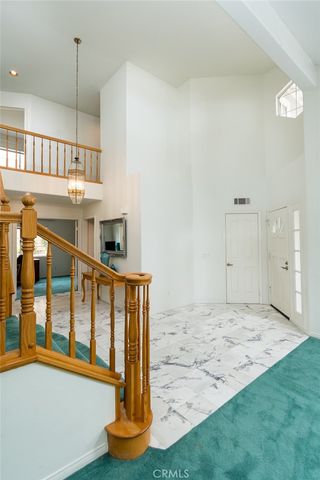 21714 Agajanian, Saugus, CA 91350