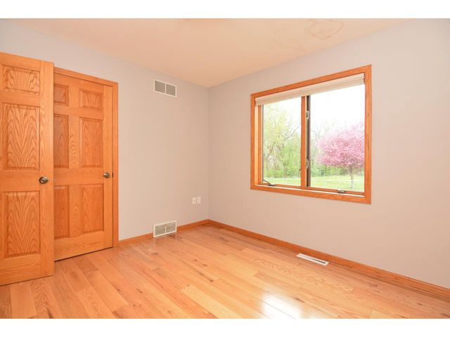 4805 Schneider Drive, Fitchburg, WI 53575
