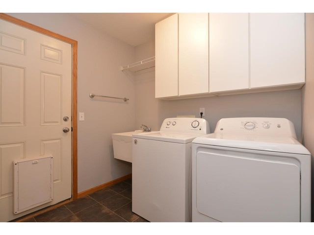 4805 Schneider Drive, Fitchburg, WI 53575