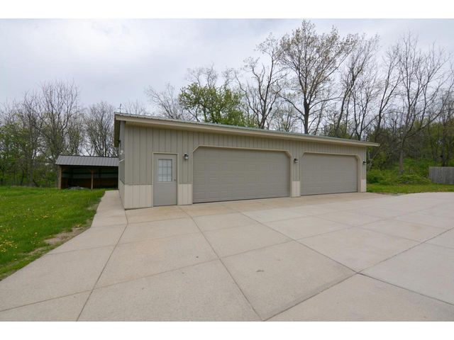 4805 Schneider Drive, Fitchburg, WI 53575