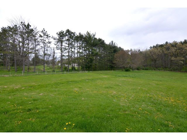 4805 Schneider Drive, Fitchburg, WI 53575