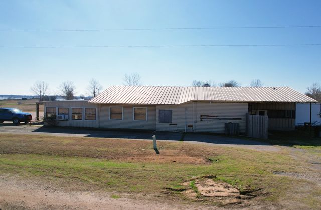 3589 W State Highway 154, Yantis, TX 75497