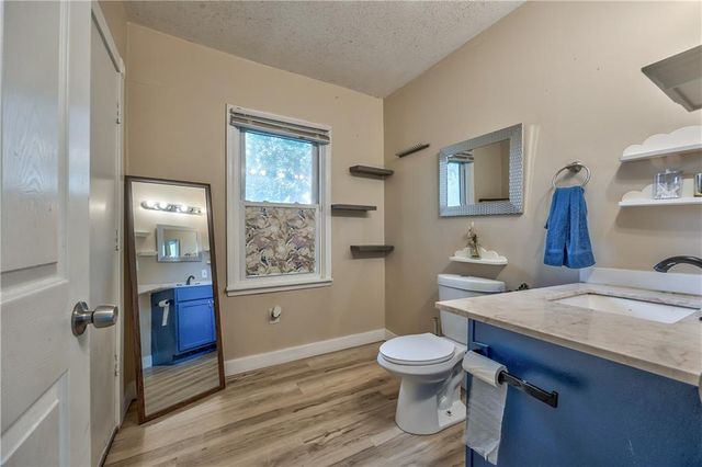 4015 E 67TH Terrace, Kansas City, MO 64132