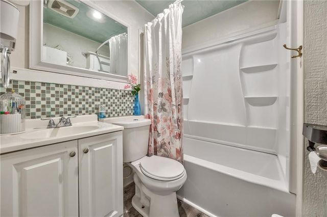 4015 E 67TH Terrace, Kansas City, MO 64132