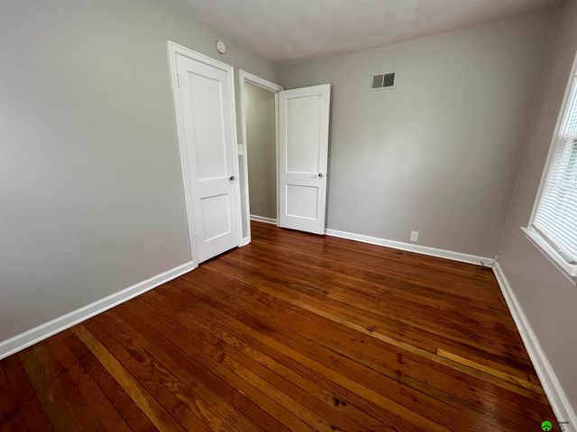 130 S 38th Street, Lincoln, NE 68510