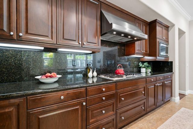 335 Bridlewood Court, Santa Cruz, CA 95060