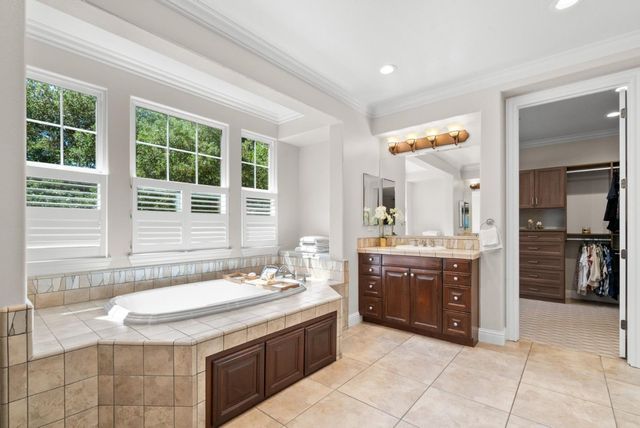 335 Bridlewood Court, Santa Cruz, CA 95060