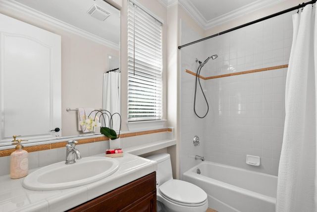 335 Bridlewood Court, Santa Cruz, CA 95060