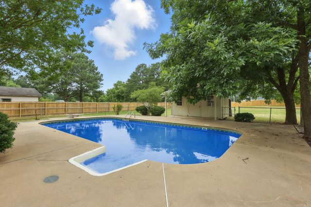 6 Eve Lane, Conway, AR 72034