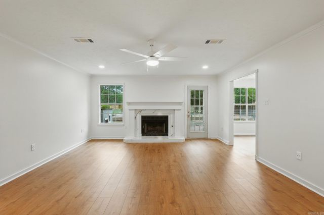 6 Eve Lane, Conway, AR 72034