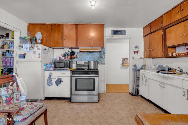 306 Cadwallader Drive, El Paso, TX 79915