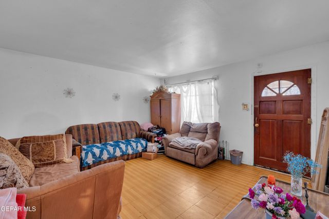 306 Cadwallader Drive, El Paso, TX 79915