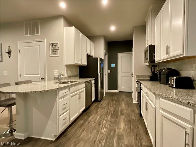 1635 Springer Court, Akron, OH 44313