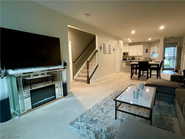 1635 Springer Court, Akron, OH 44313