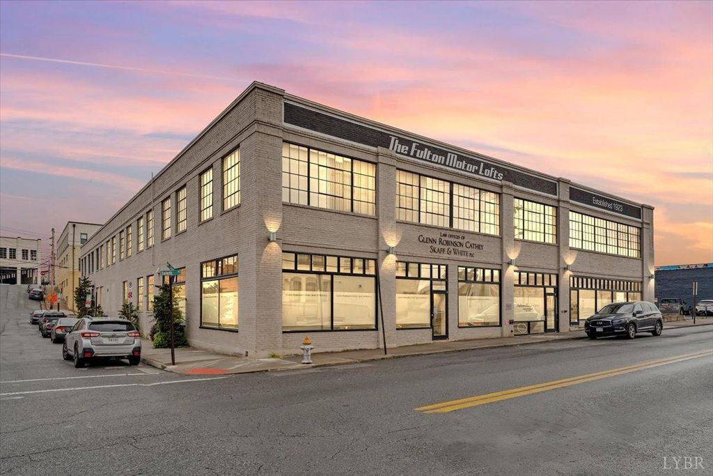 400 SW Salem Avenue 2B, Roanoke, VA 24016