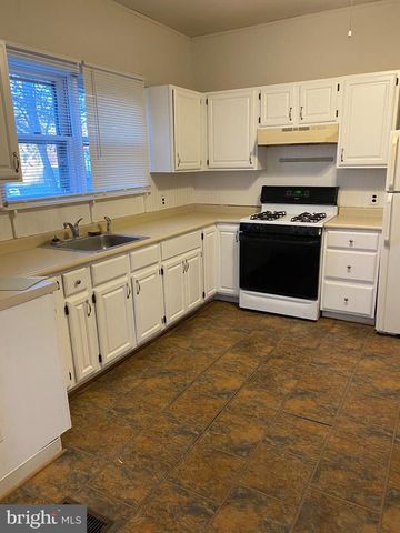 634 LAUREL ST, Delanco, NJ 08075