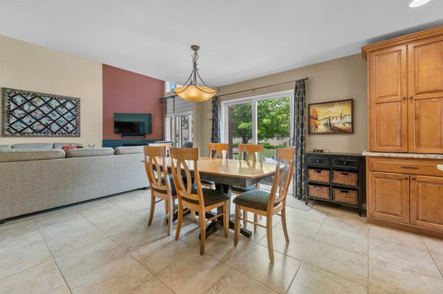 18913 Strongford Drive, Macomb Twp, MI 48044