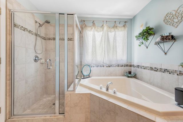 18913 Strongford Drive, Macomb Twp, MI 48044