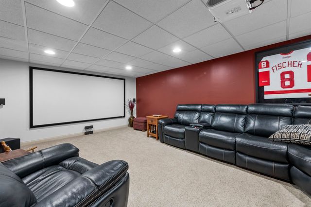 18913 Strongford Drive, Macomb Twp, MI 48044