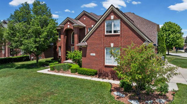18913 Strongford Drive, Macomb Twp, MI 48044
