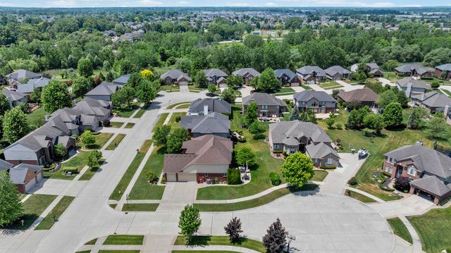 18913 Strongford Drive, Macomb Twp, MI 48044
