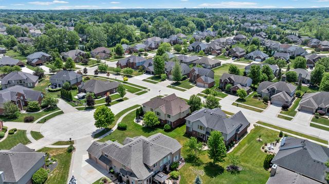 18913 Strongford Drive, Macomb Twp, MI 48044