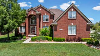 18913 Strongford Drive, Macomb Twp, MI 48044