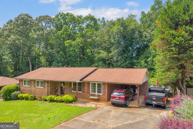 751 Collier Road, Toccoa, GA 30577